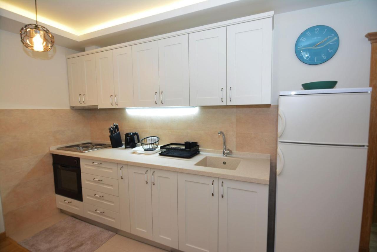 Apartments Olive Котор Екстериор снимка