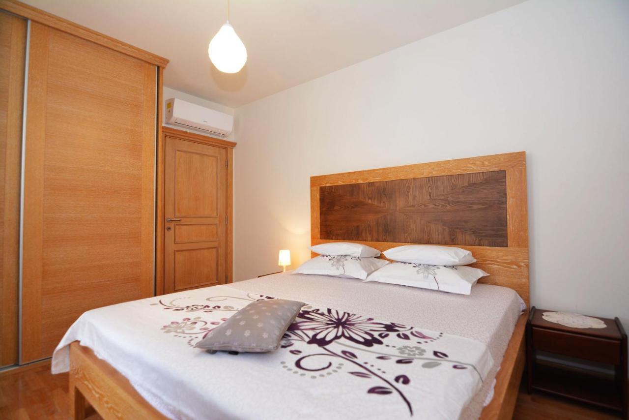 Apartments Olive Котор Екстериор снимка