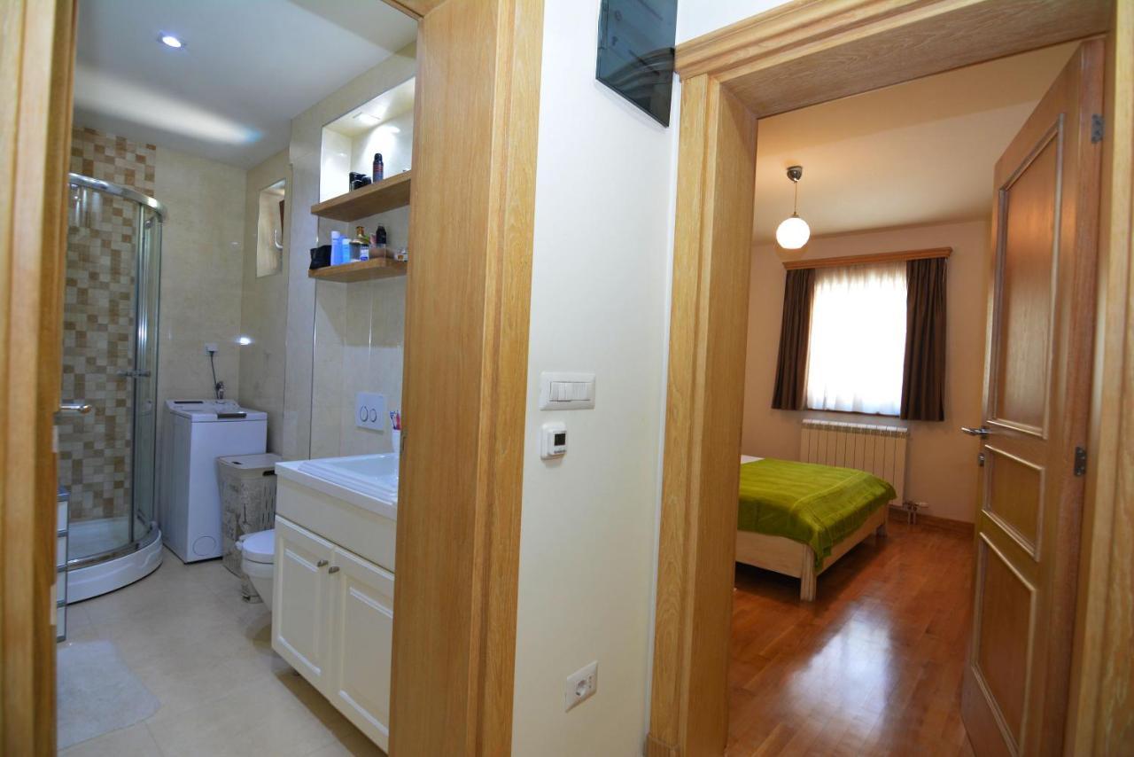 Apartments Olive Котор Екстериор снимка