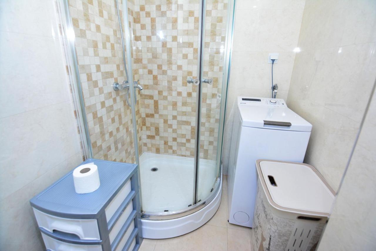 Apartments Olive Котор Екстериор снимка