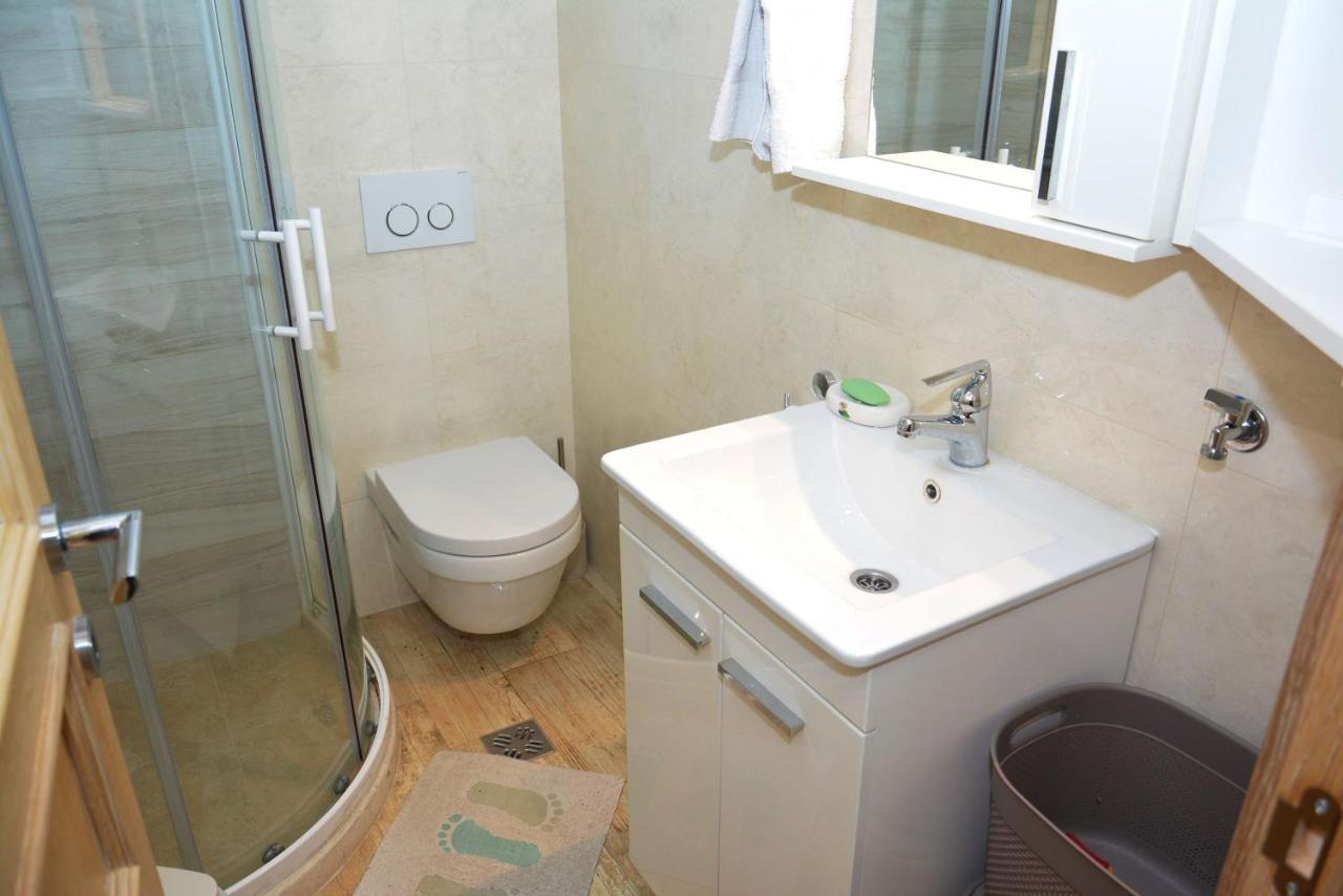 Apartments Olive Котор Екстериор снимка