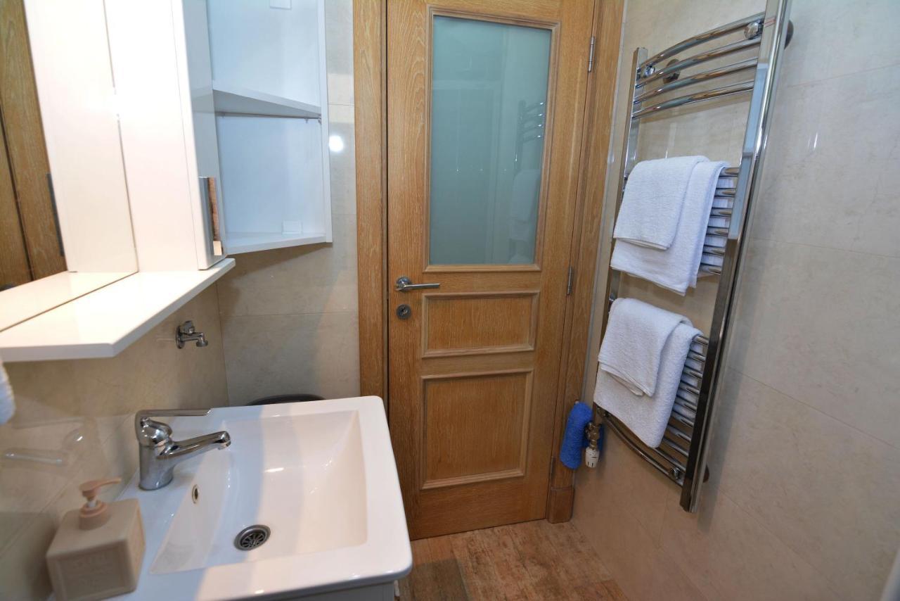 Apartments Olive Котор Екстериор снимка