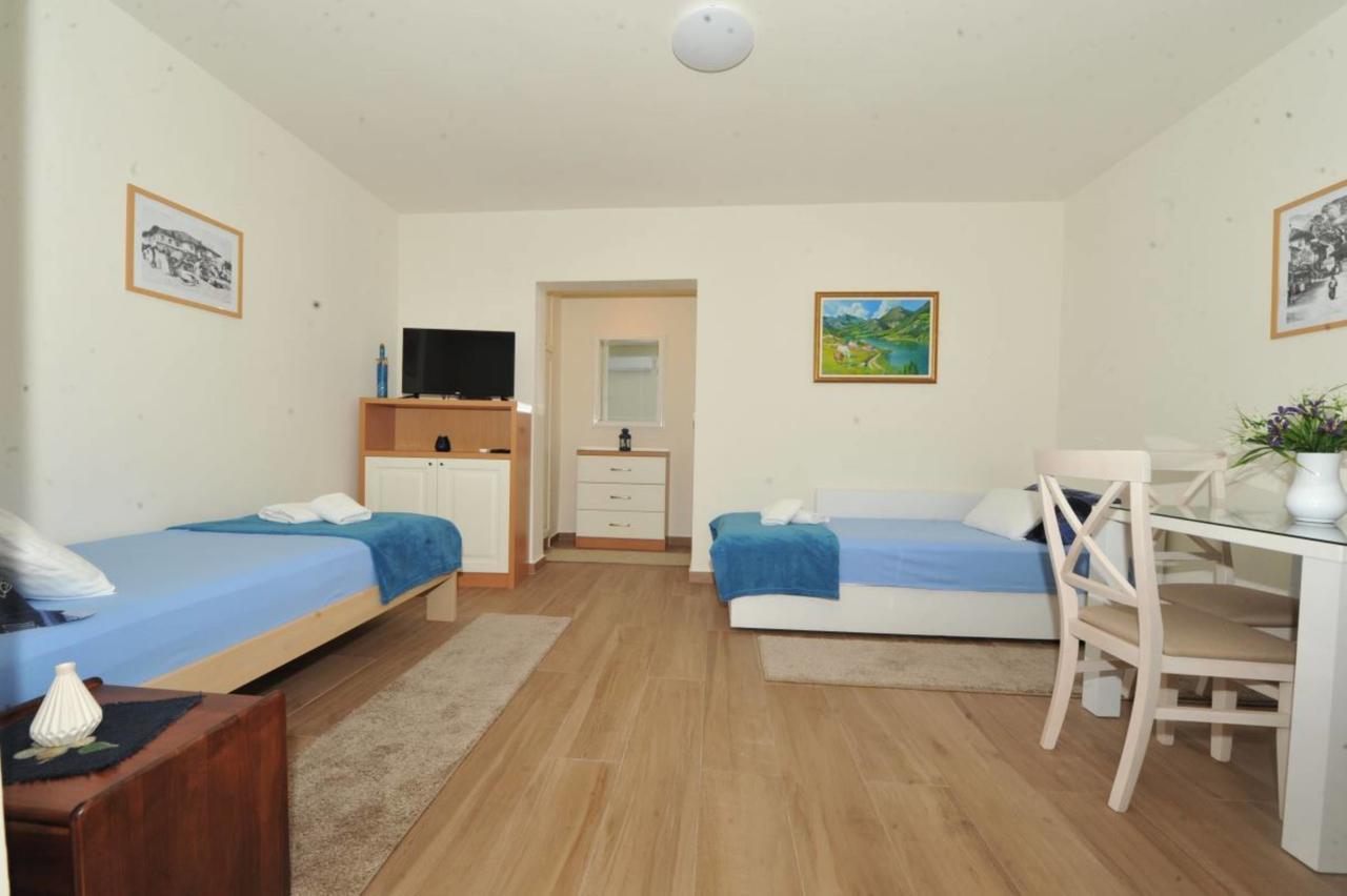 Apartments Olive Котор Екстериор снимка