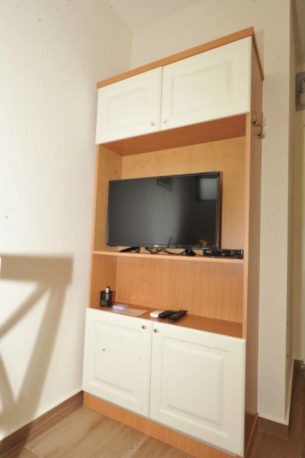 Apartments Olive Котор Екстериор снимка